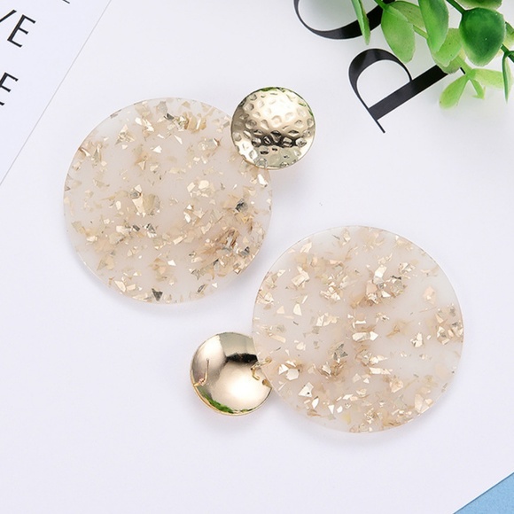 WREN | Christmas Sparkle Acrylic NYE Earrings - Picture 3 of 4